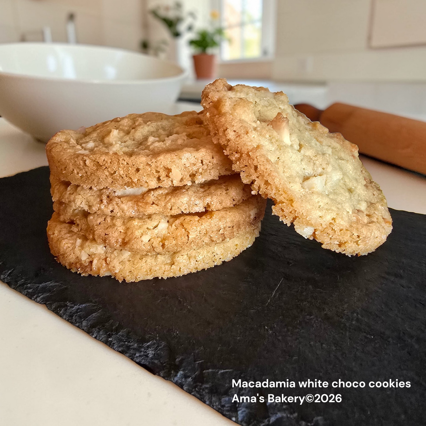 Macadamia white choc cookie (Thin N Crispy)