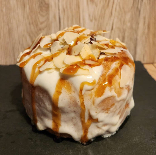 Almond caramel rolls